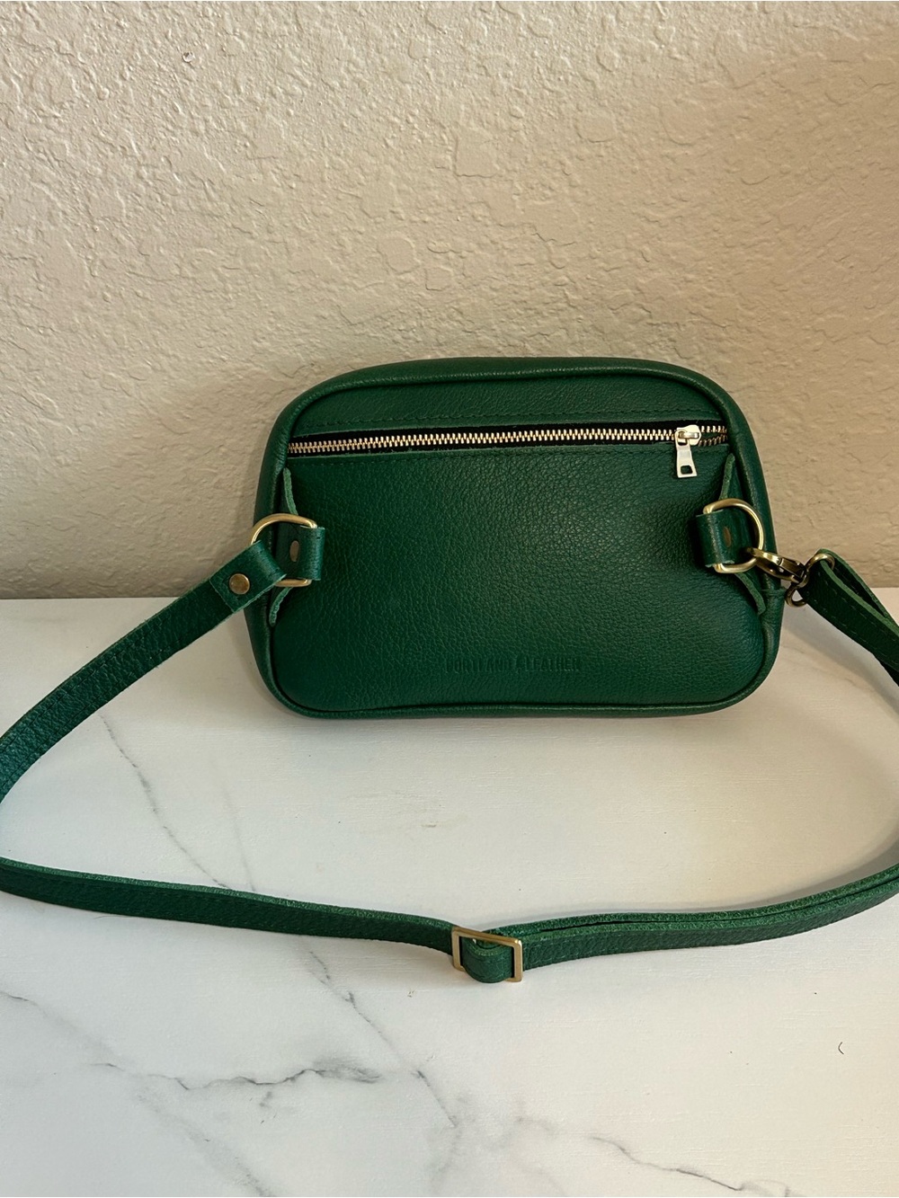 Portland Leather Scarlet Sling Bag in Bacalar - Picture 16 of 16